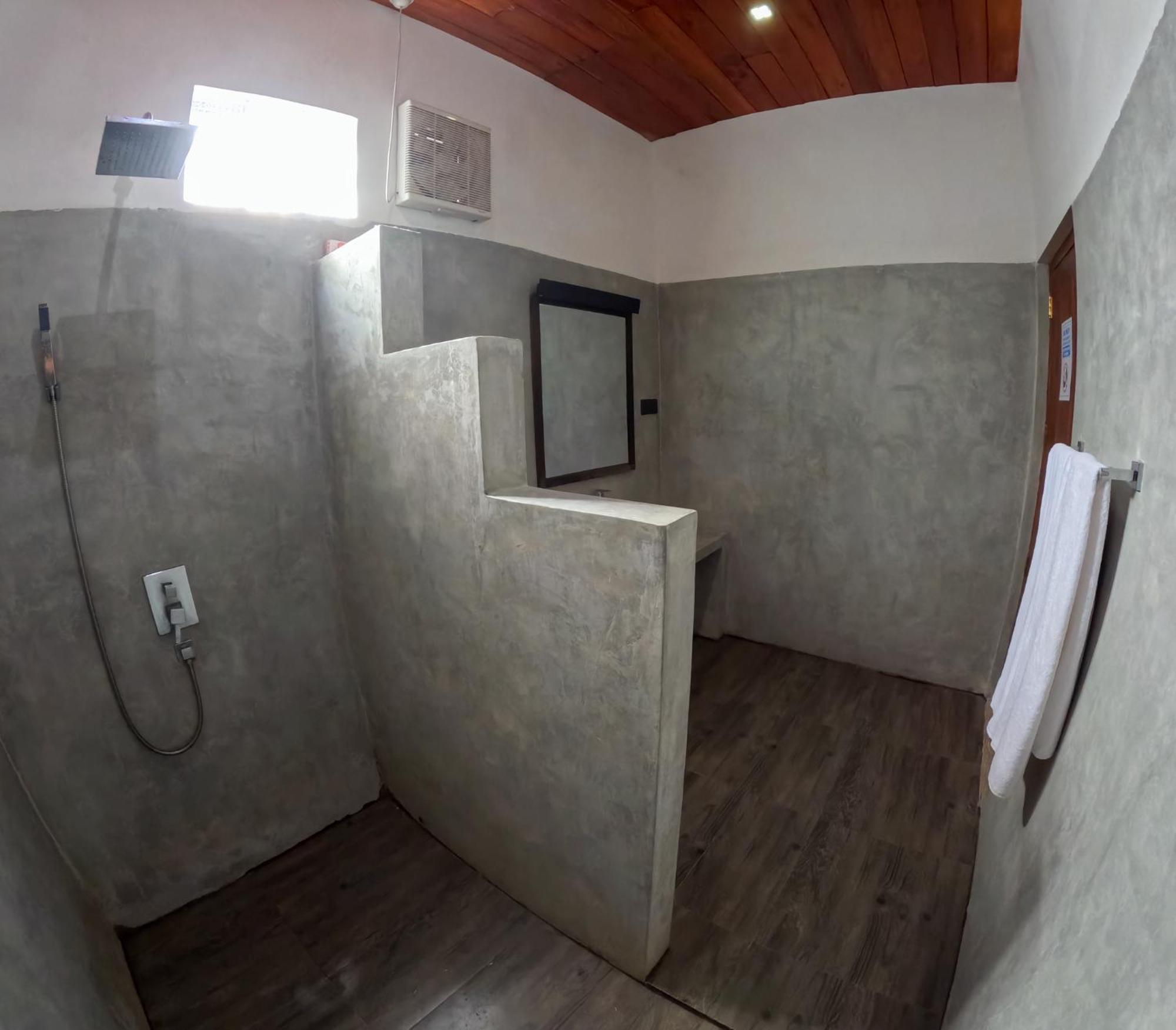 Surfbayvilla Dikwella Εξωτερικό φωτογραφία