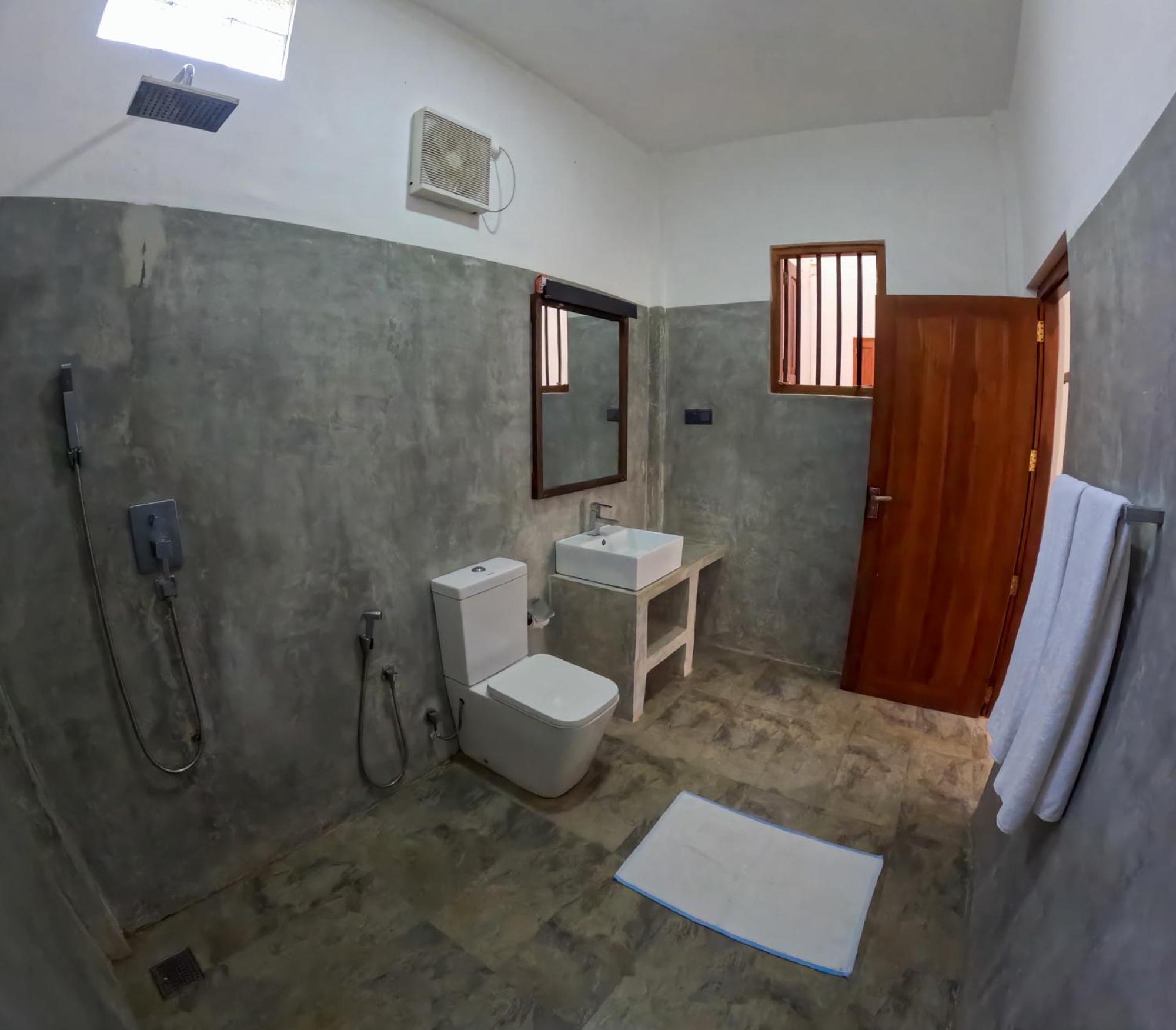 Surfbayvilla Dikwella Εξωτερικό φωτογραφία